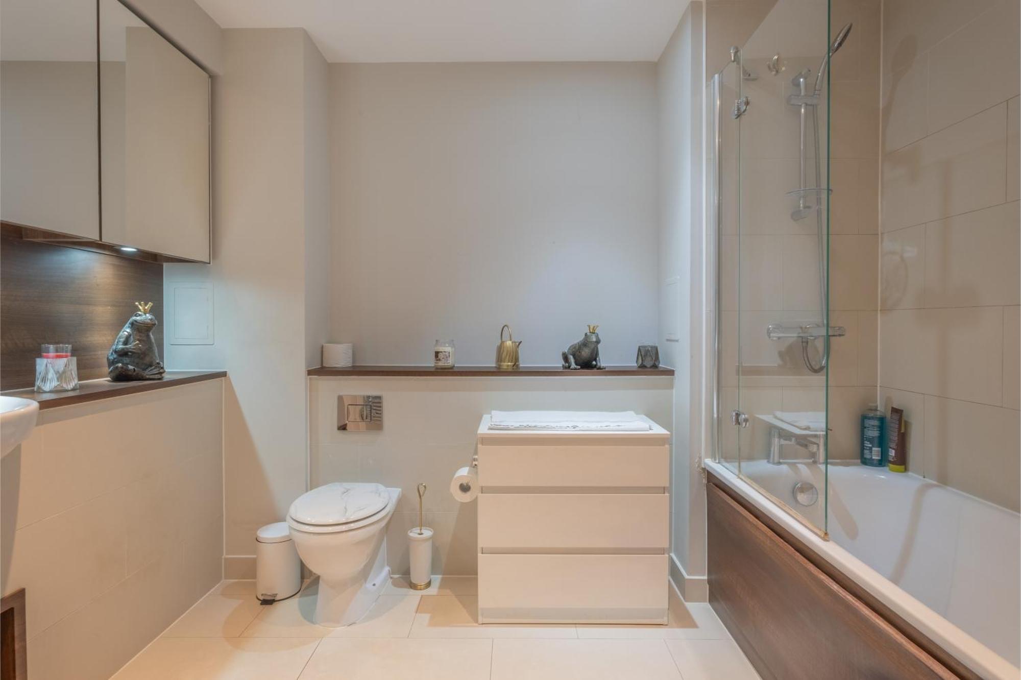 Brand New London Flat With Car Park Lejlighed Eksteriør billede